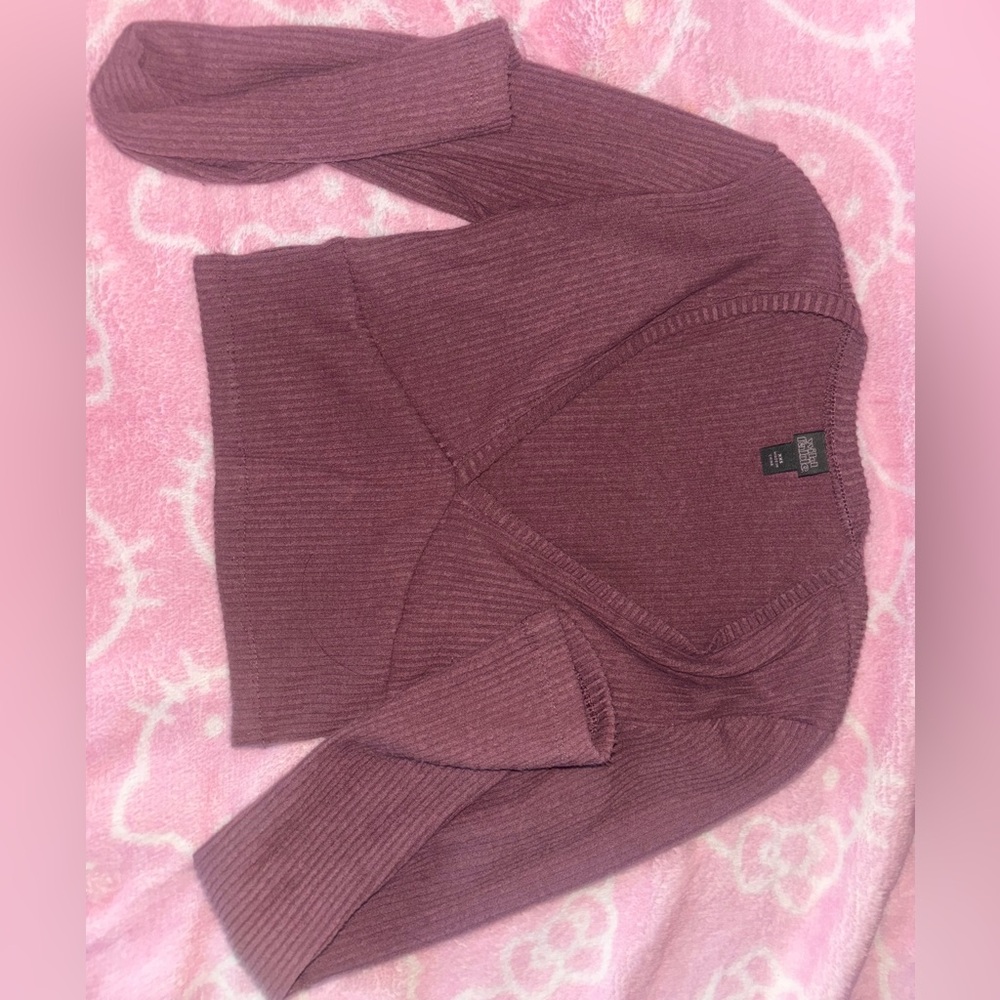 pink/purple long sleeve crop top